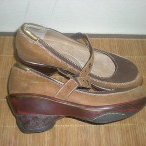 JAMBU  SPORT WEDGE DESIGN  Shoe  Size 9M  Brown Leather